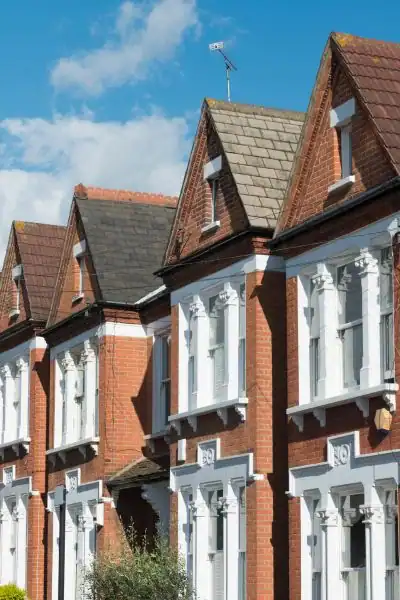 The Question Every Homeowner Asks: When Should I Serve Notice Farnborough?